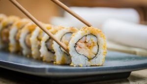 imagenes de platos de sushi scaled
